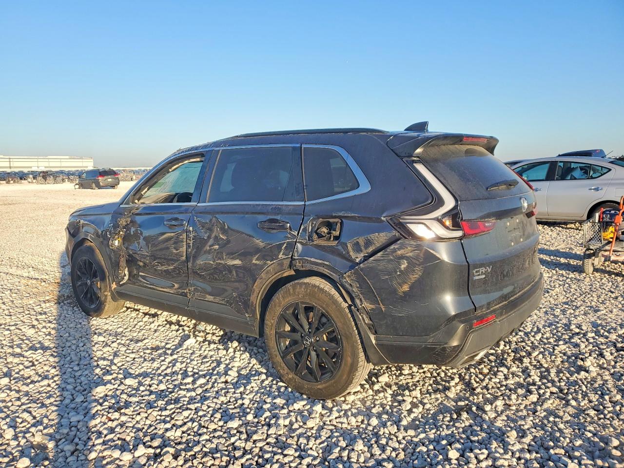 2024 Honda Crv VIN 7FARS5H8XRE000745 photo 2