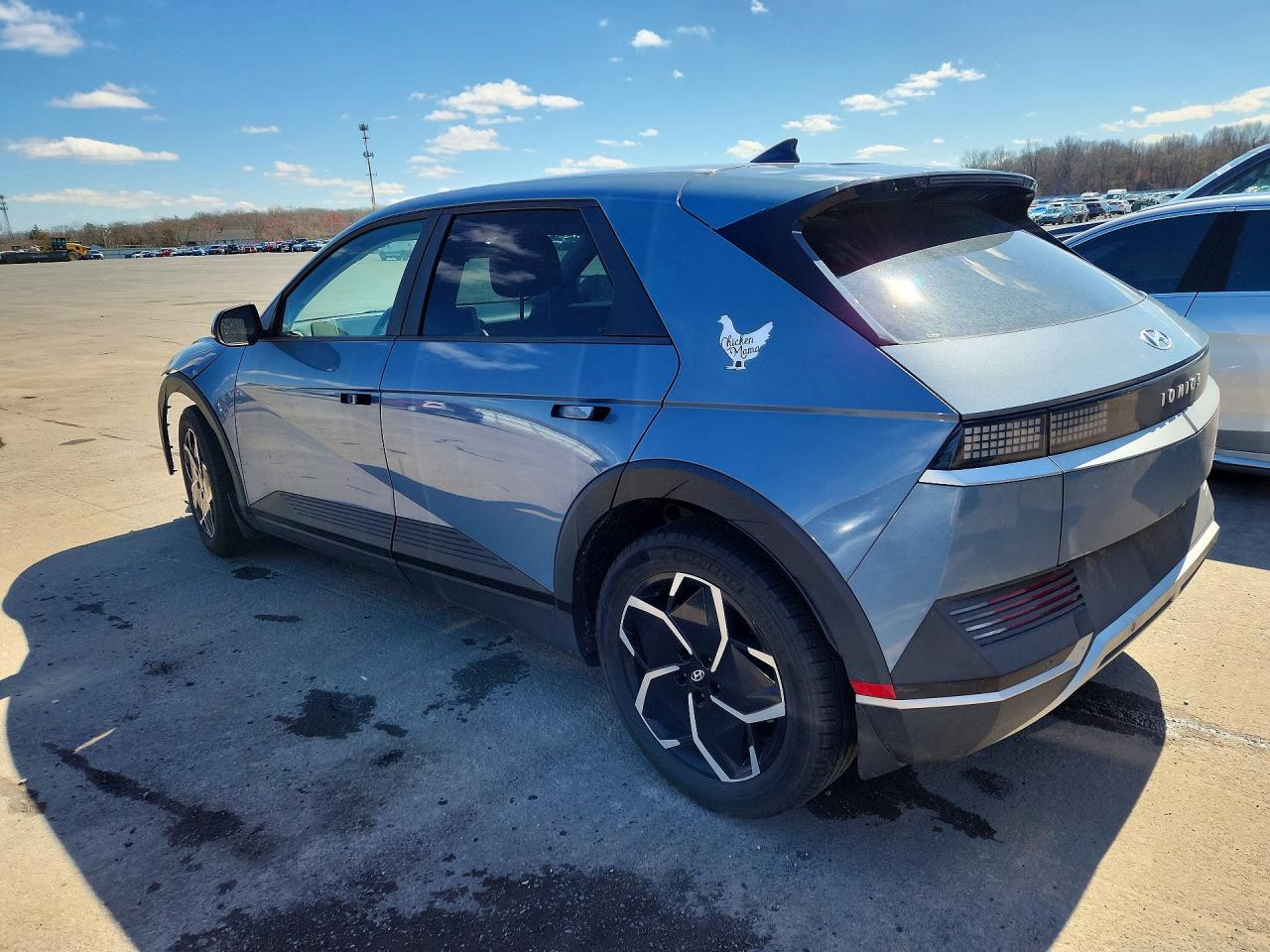 2022 Hyundai Ioniq VIN KM8KM4AE5NU068871 photo 2