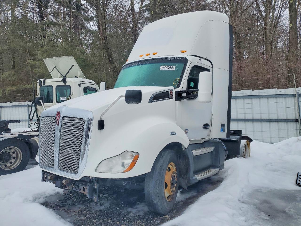 2020 KENWORTH All models VIN 1XKYA48X9LJ393170 photo 2