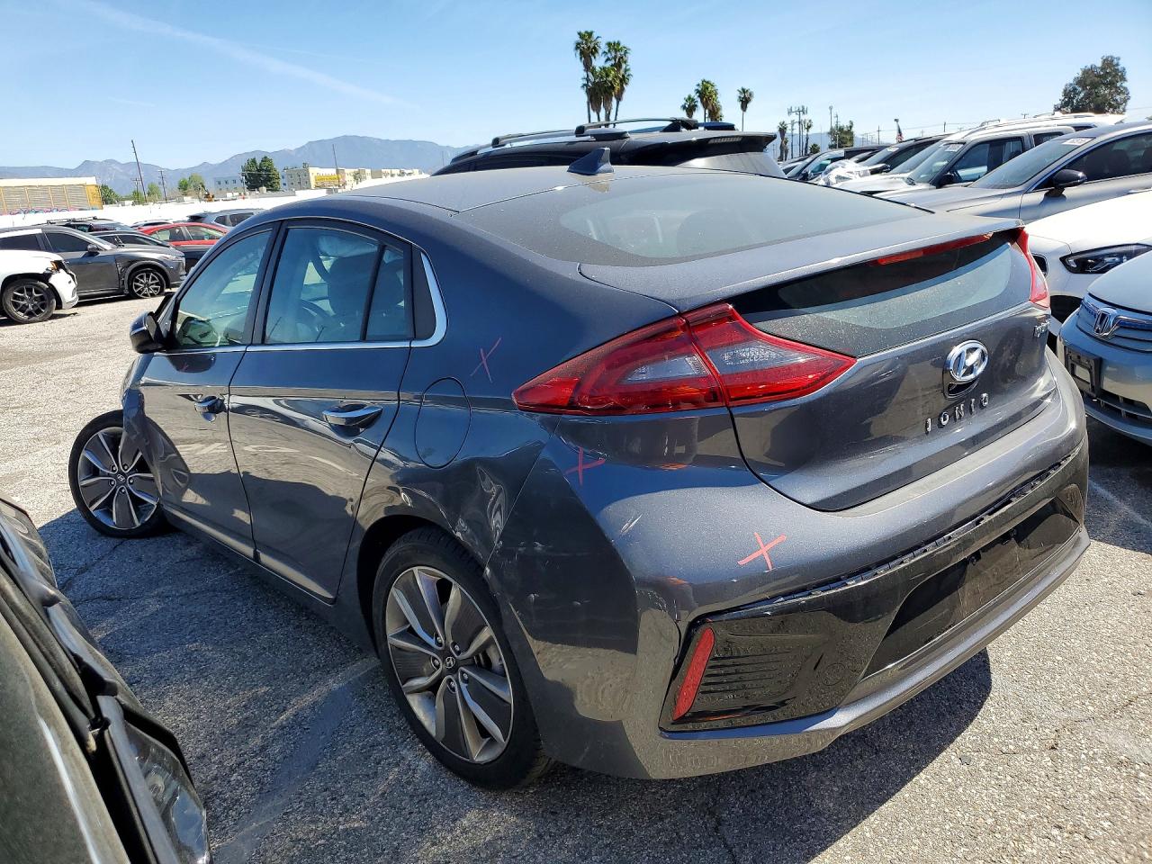 2018 Hyundai Ioniq VIN KMHC85LC1JU083128 photo 2