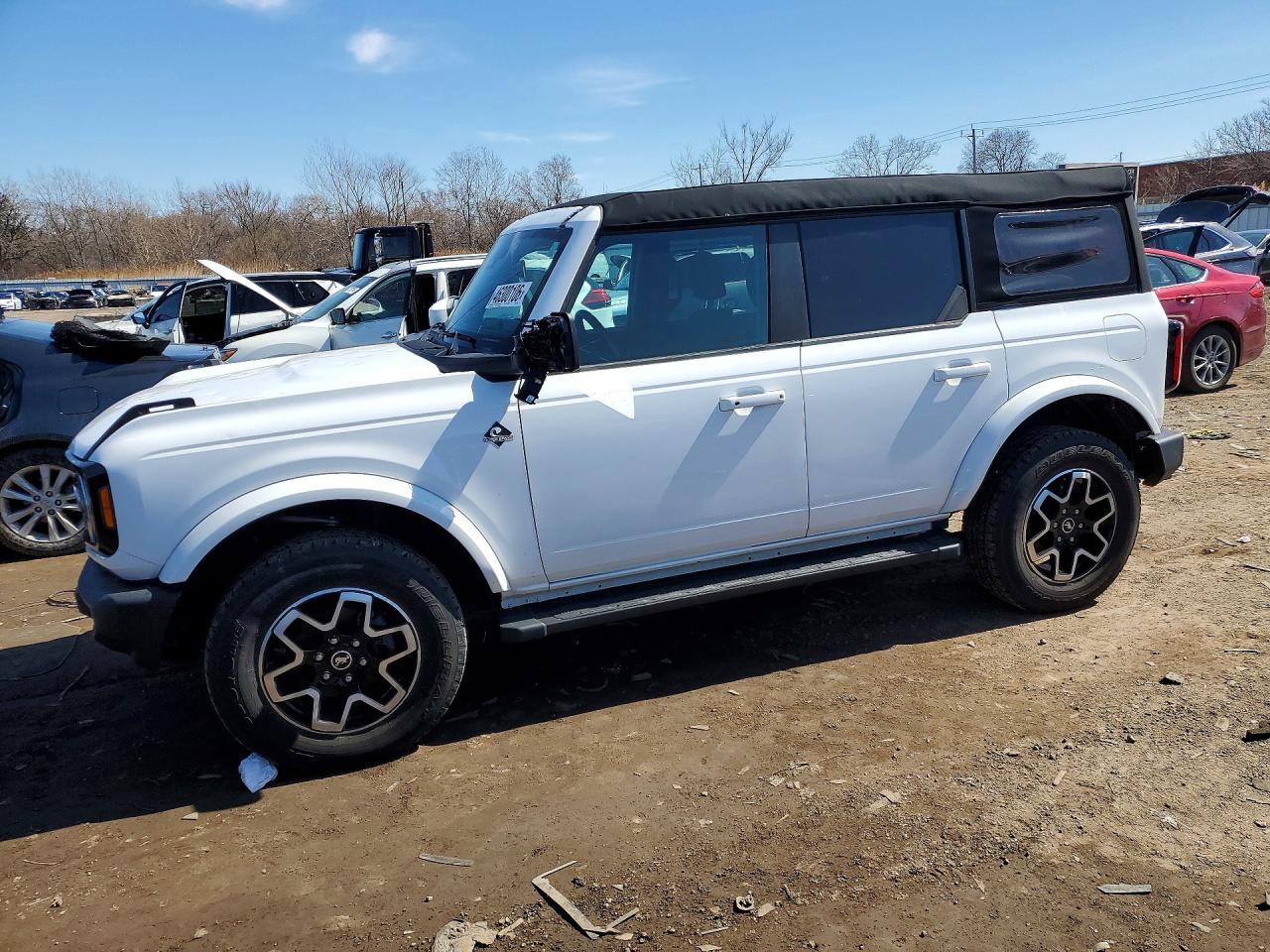 2023 Ford Bronco VIN 1FMDE5DHXPLB49763 photo 1