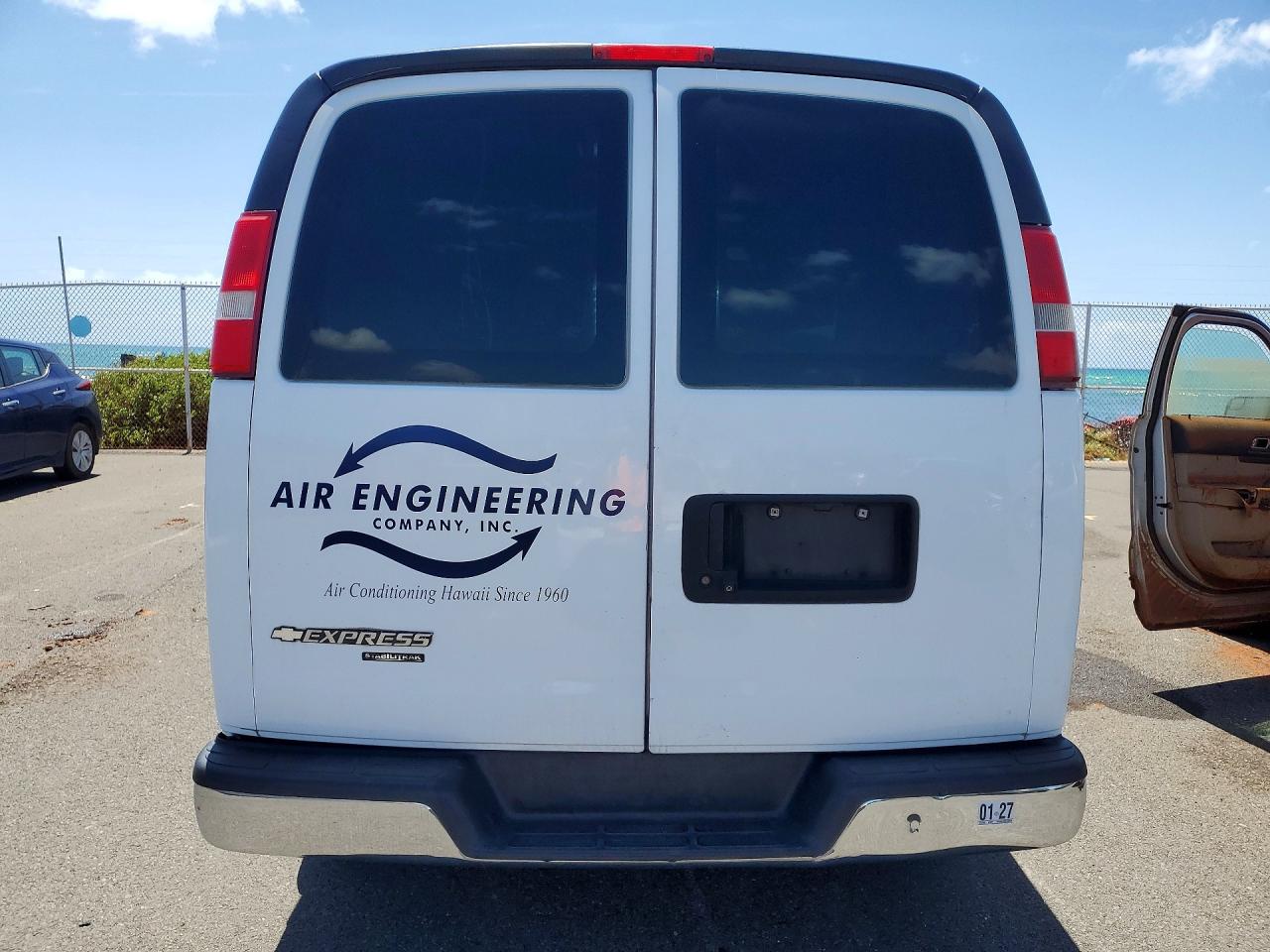 2016 Chevrolet Express VIN 1GCWGAFF0G1338154 photo 6