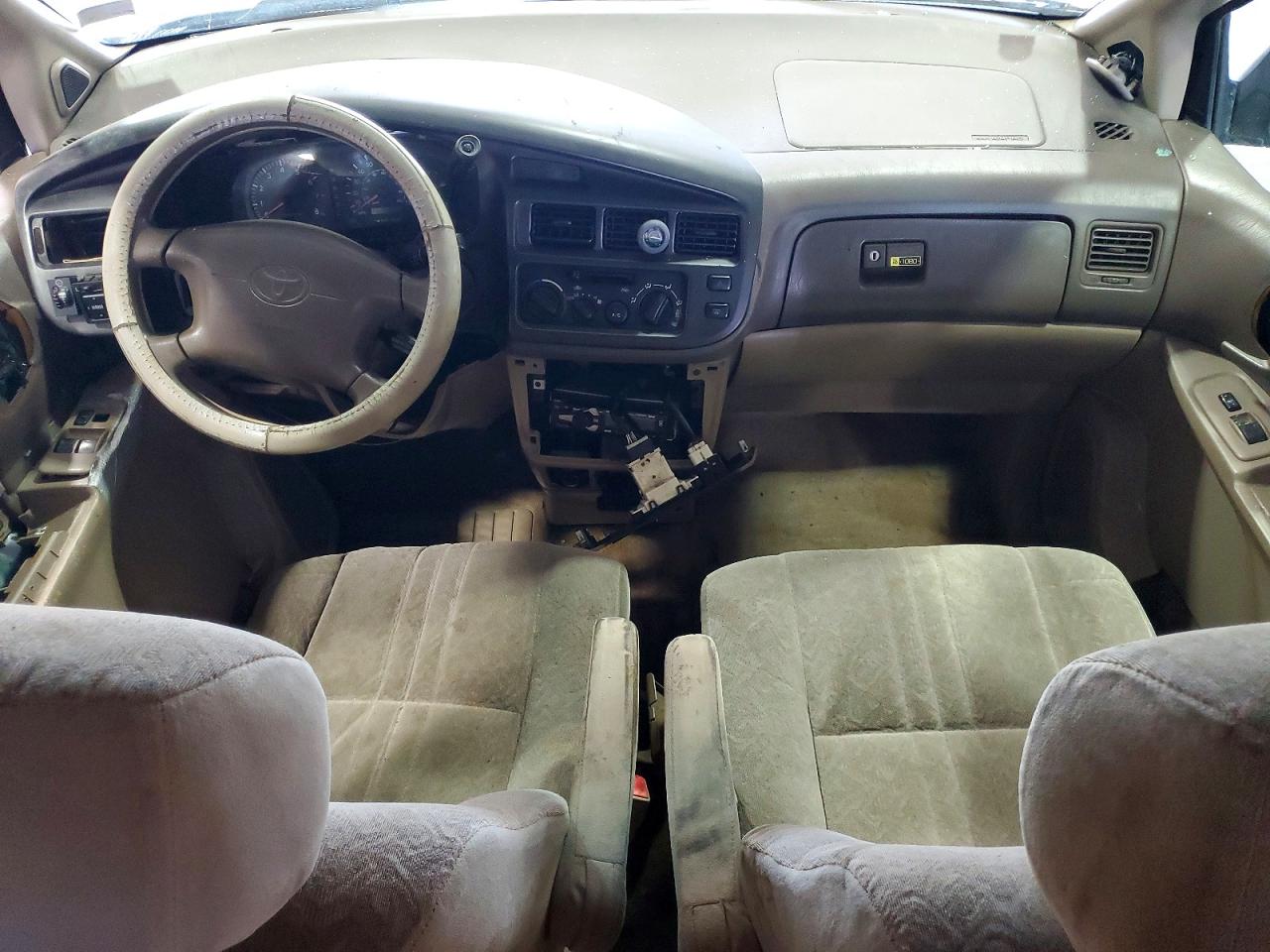 1998 Toyota Sienna VIN 4T3ZF13C4WU036067 photo 8