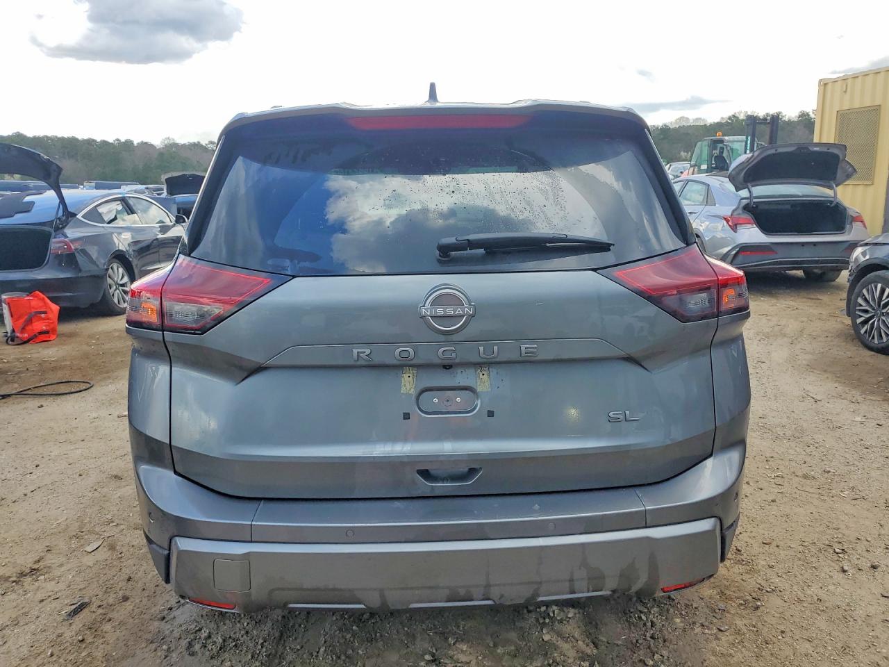 2026 Nissan Rogue VIN 5N1BT3CAXTC697763 photo 6