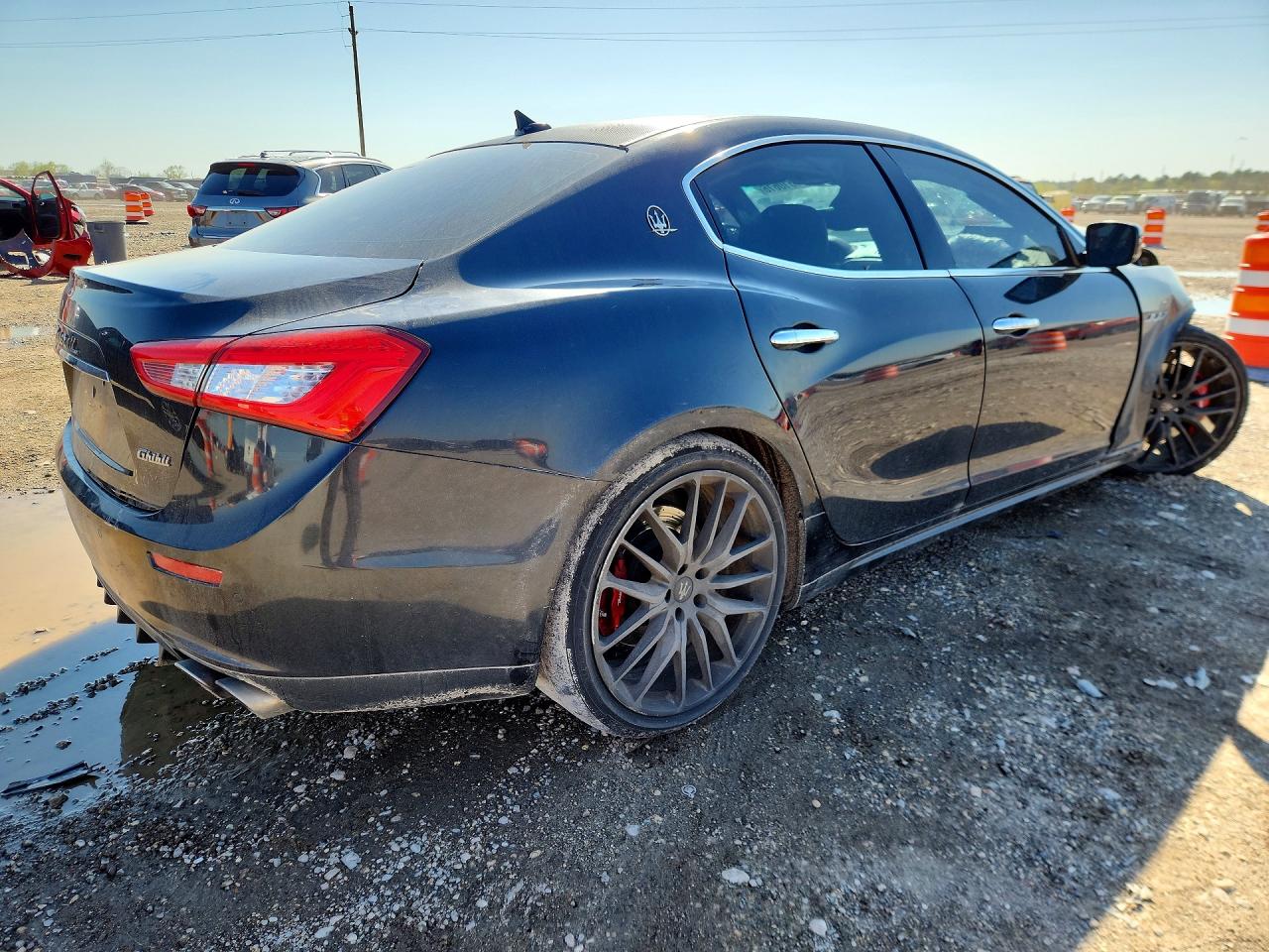 2016 Maserati All other VIN ZAM57RSA3G1185284 photo 3