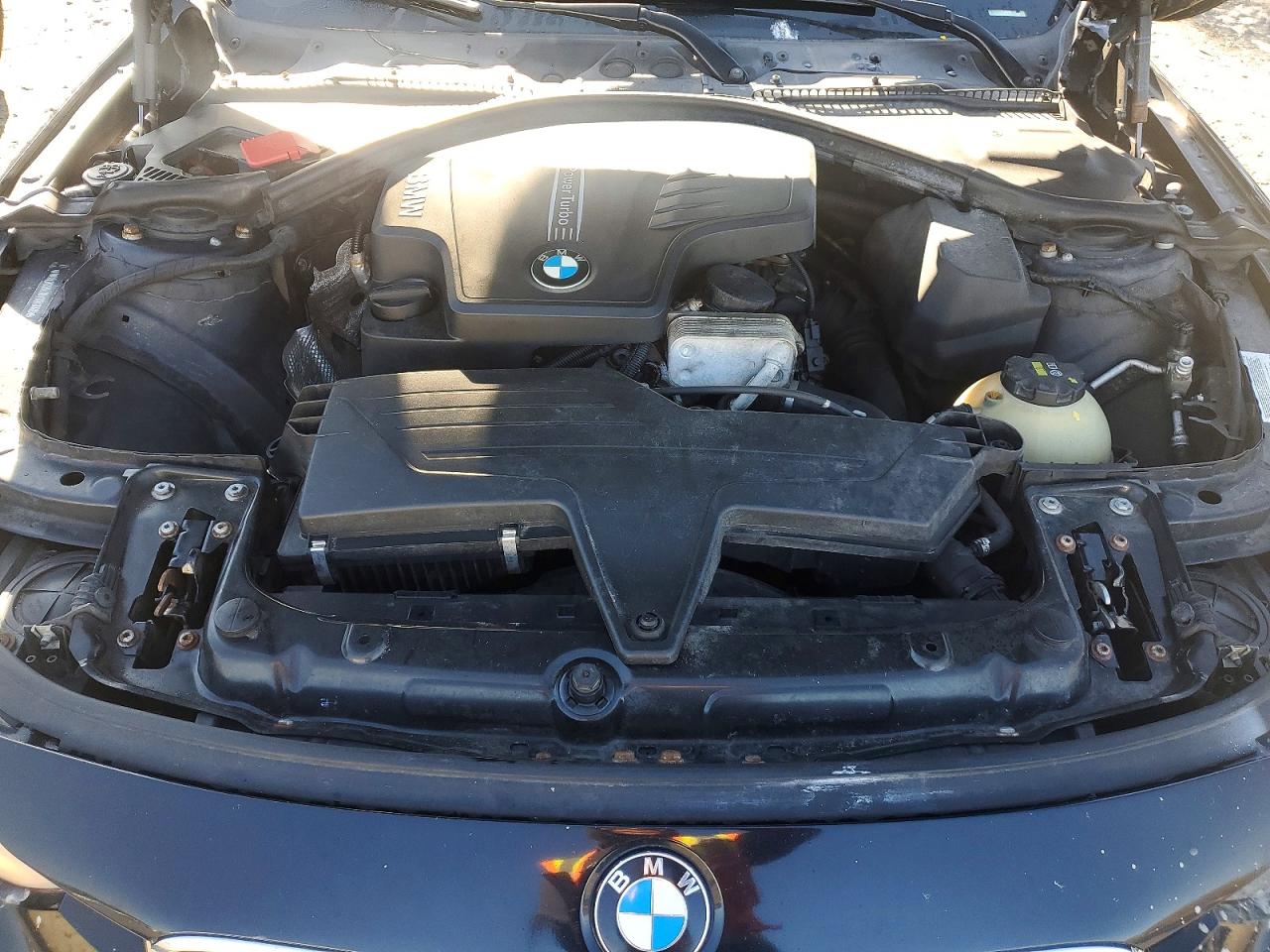 2015 BMW 3 series VIN WBA3C3G57FNS73985 photo 11