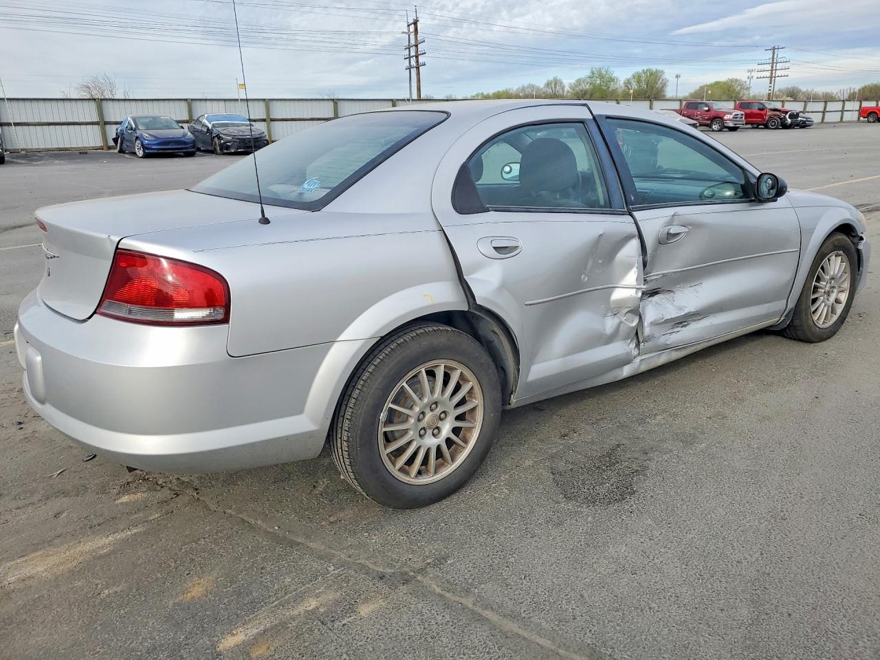 2004 Chrysler Sebring VIN 1C3EL46X74N375504 photo 3