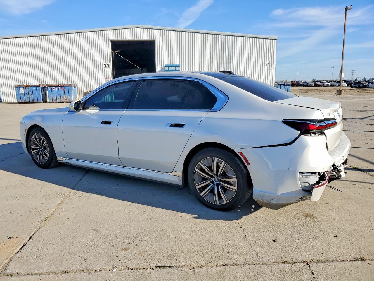 2024 BMW All other VIN WBY43EJ05RCR69212 photo 2