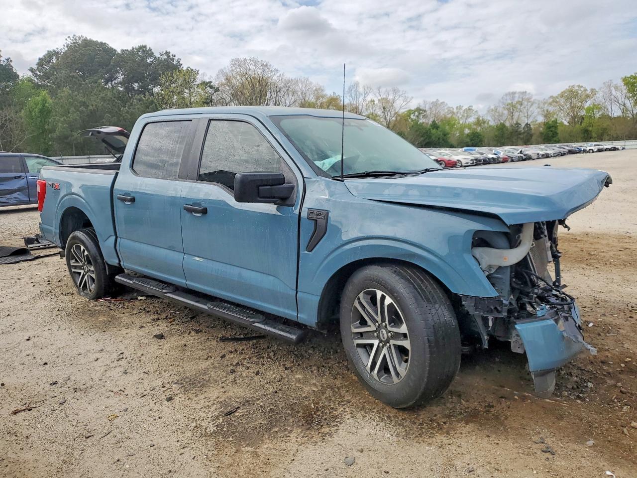 2023 Ford F150 VIN 1FTEW1CP4PKD22058 photo 4