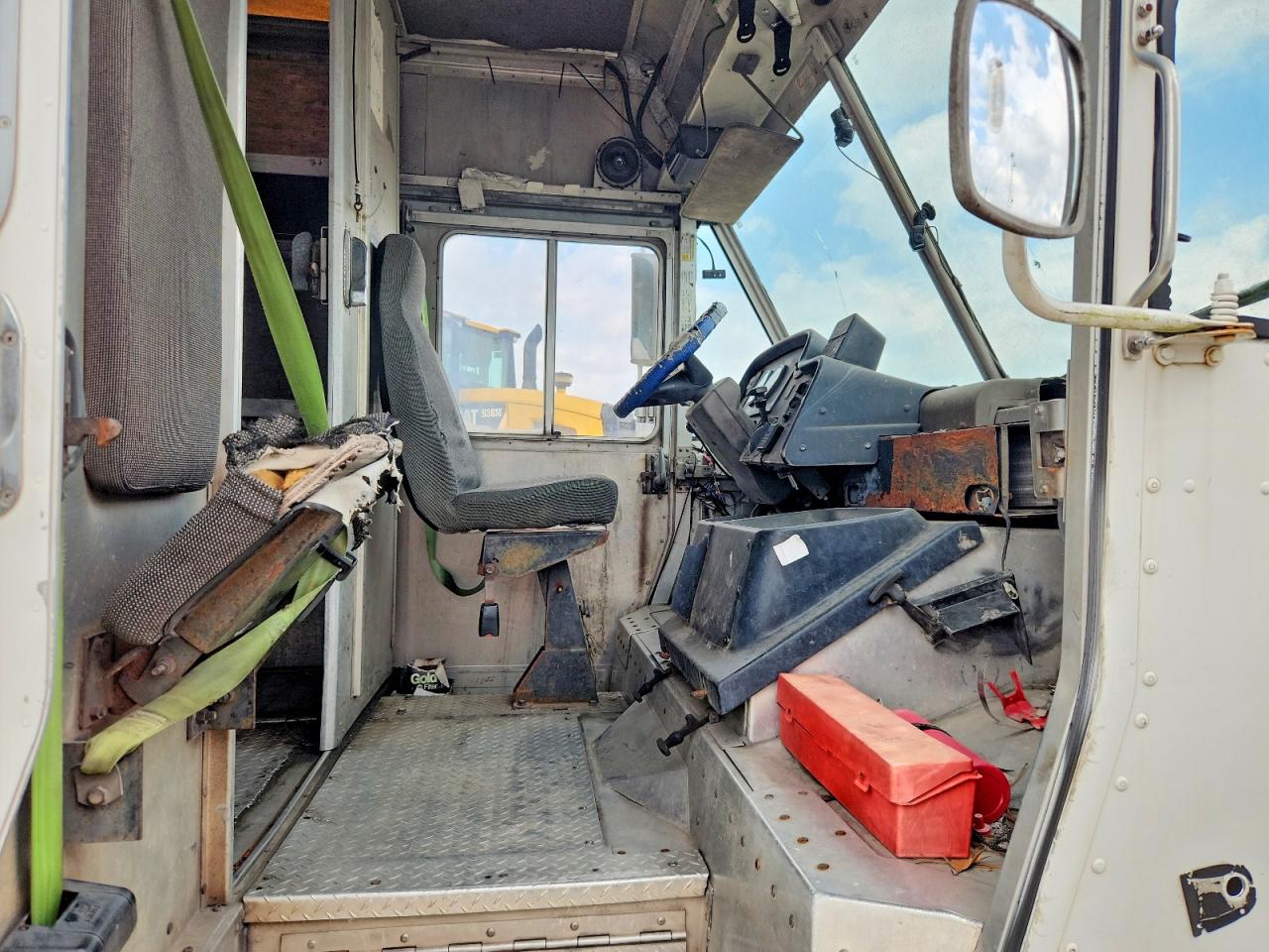 2007 FREIGHTLINER All other VIN 4UZAARCP47CZ28381 photo 7