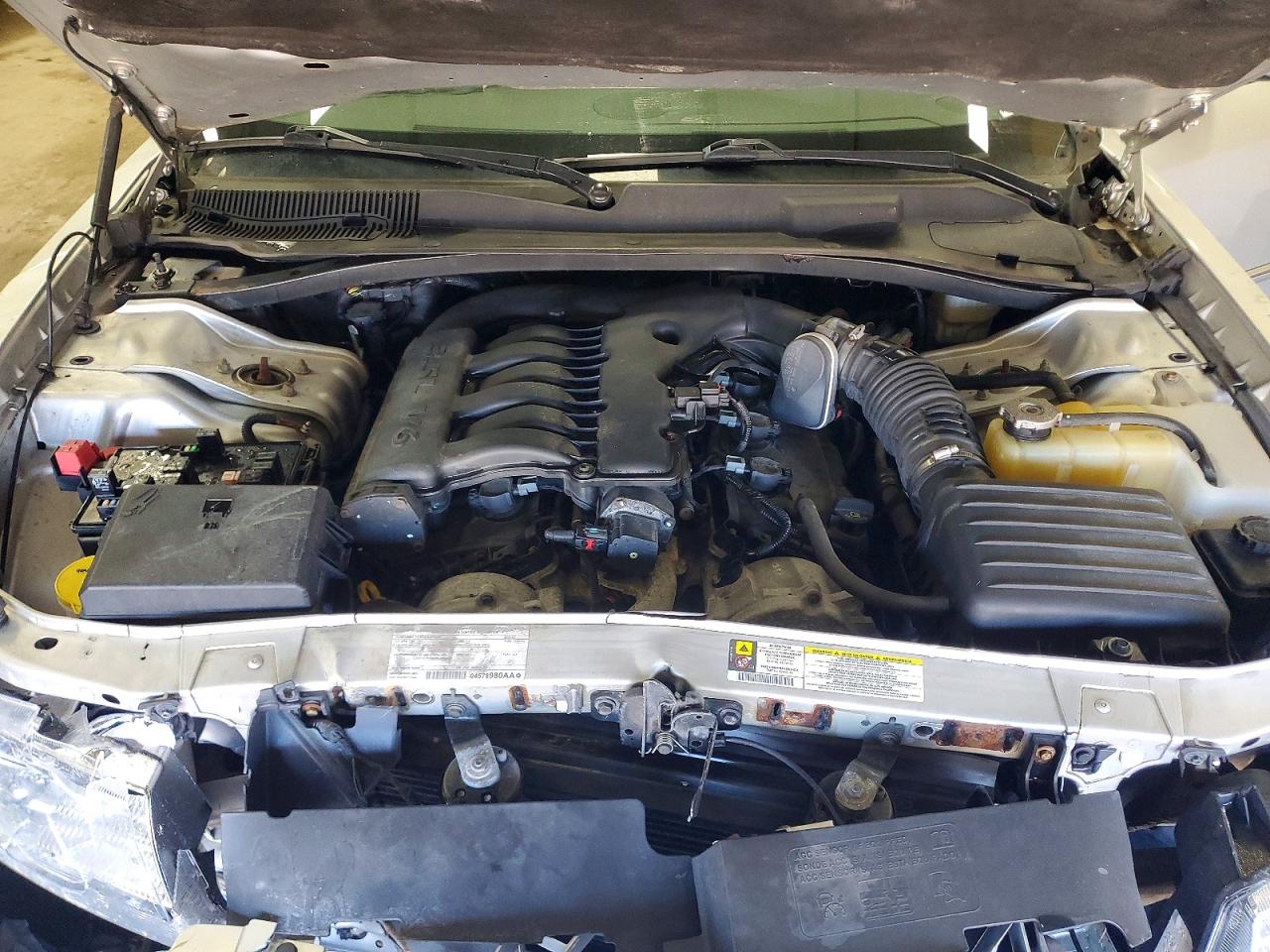 2008 Chrysler 300 VIN 2C3LA53G18H310850 photo 11