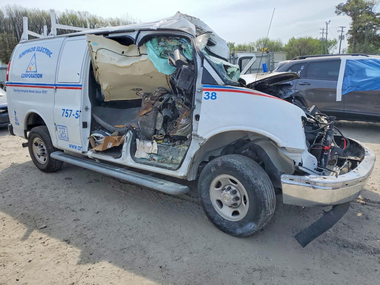 2023 CHEVROLET Express VIN 1GCWGAFP2P1229915 photo 4