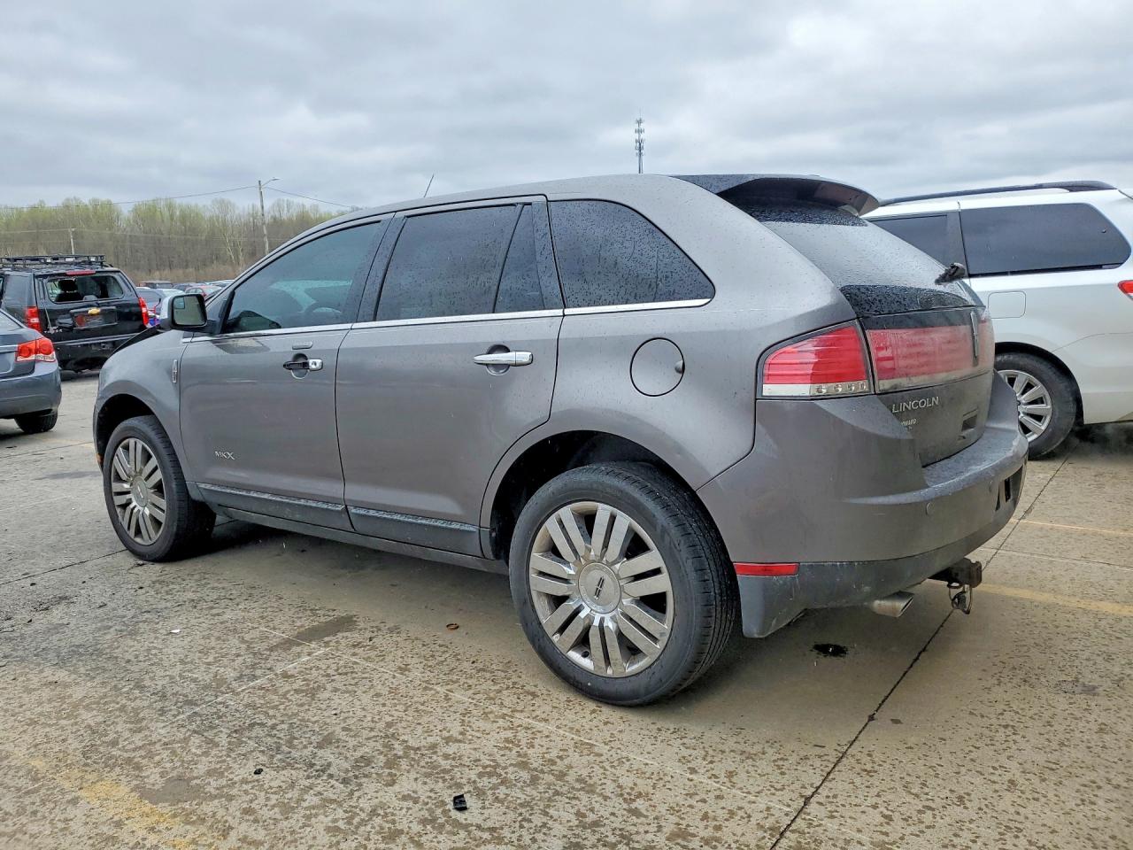 2010 LINCOLN Mkx VIN 2LMDJ6JC5ABJ15171 photo 2