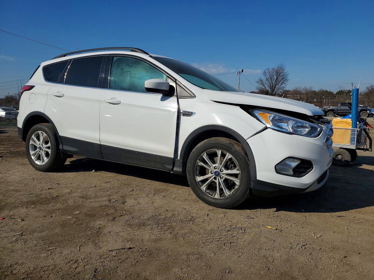2018 Escape VIN 1FMCU0GD5JUD19314 photo 4