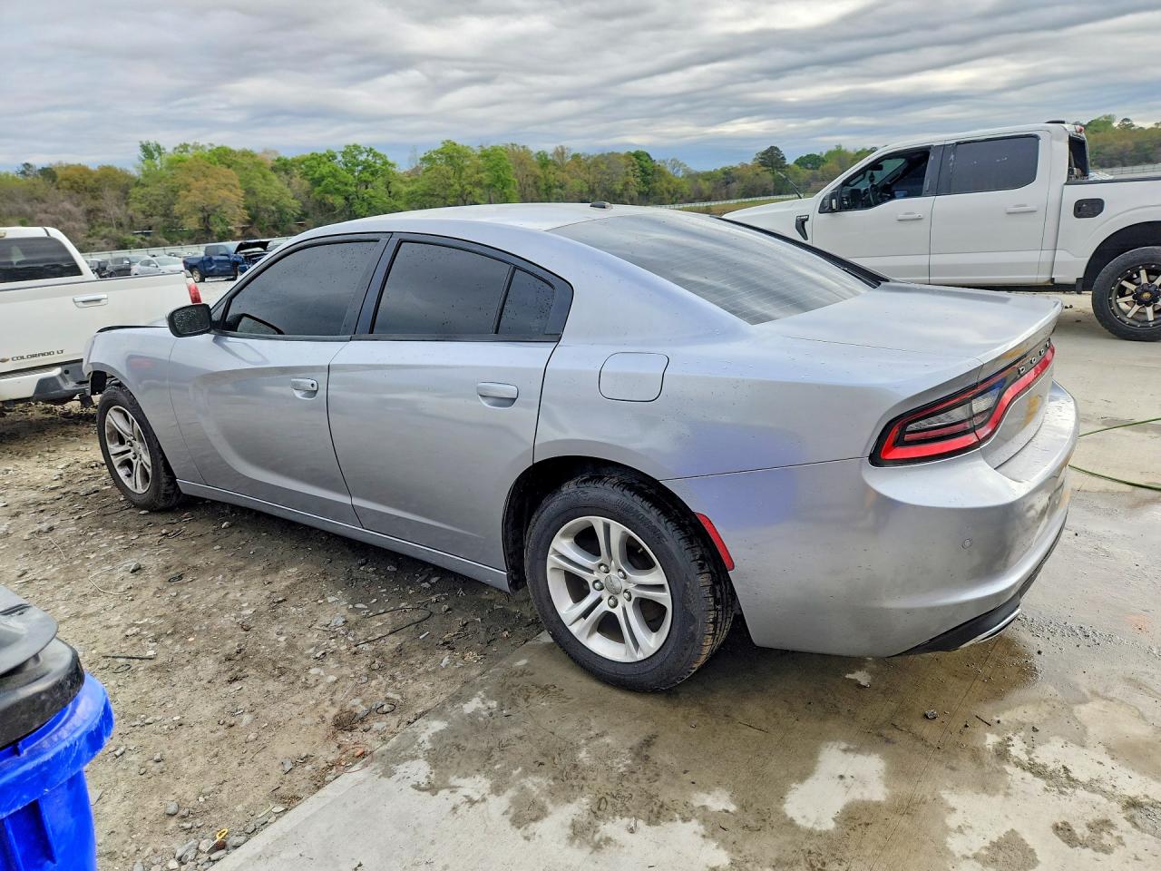 2015 Dodge Charger VIN 2C3CDXBG6FH752556 photo 2