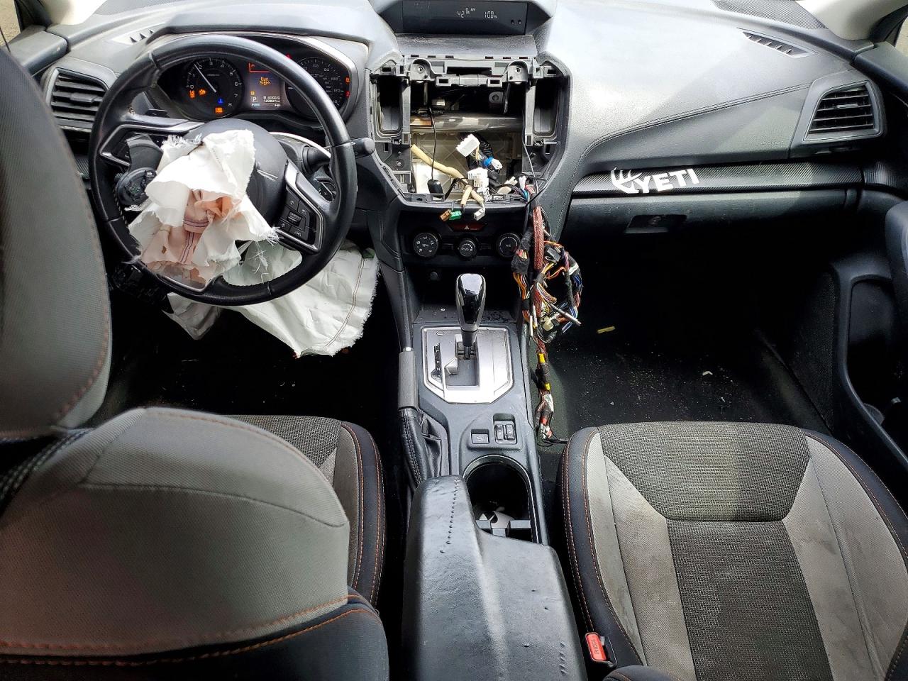 2018 Subaru Crosstrek VIN JF2GTADC2JH262915 photo 8