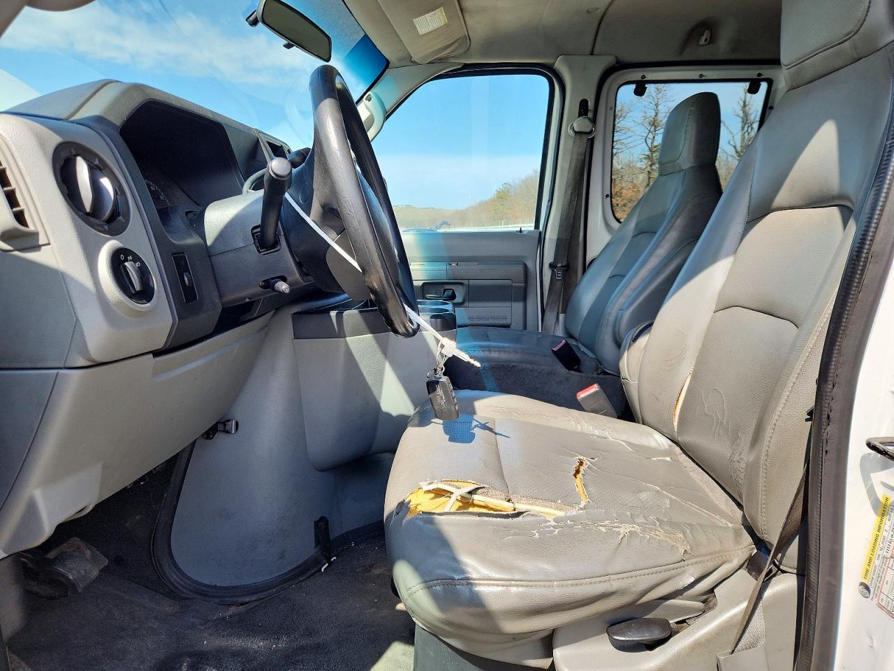 2009 Ford Econoline VIN 1FBNE31L19DA73843 photo 7
