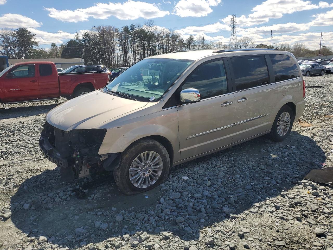 2015 Chrysler Minivan VIN 2C4RC1JG2FR698206 photo 1