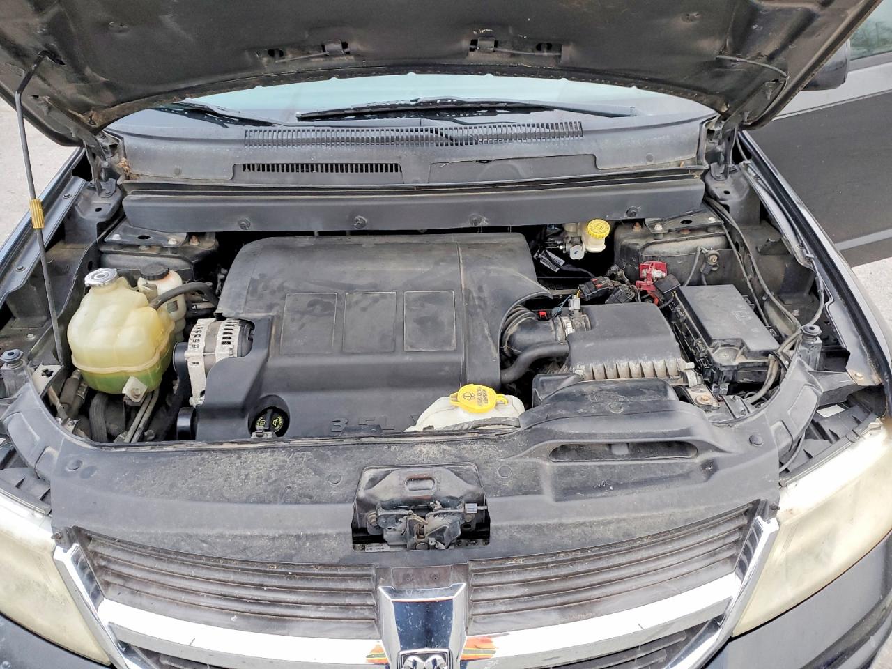 2010 Dodge Journey VIN 3D4PG5FV4AT121597 photo 12