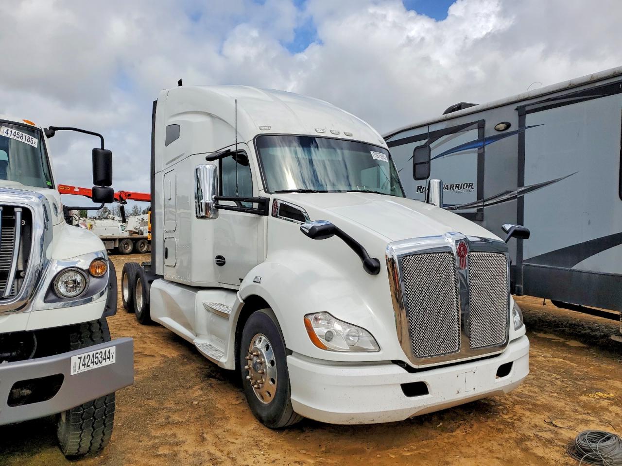 2019 KENWORTH All other VIN 1XKYDP9X9KJ241637 photo 1
