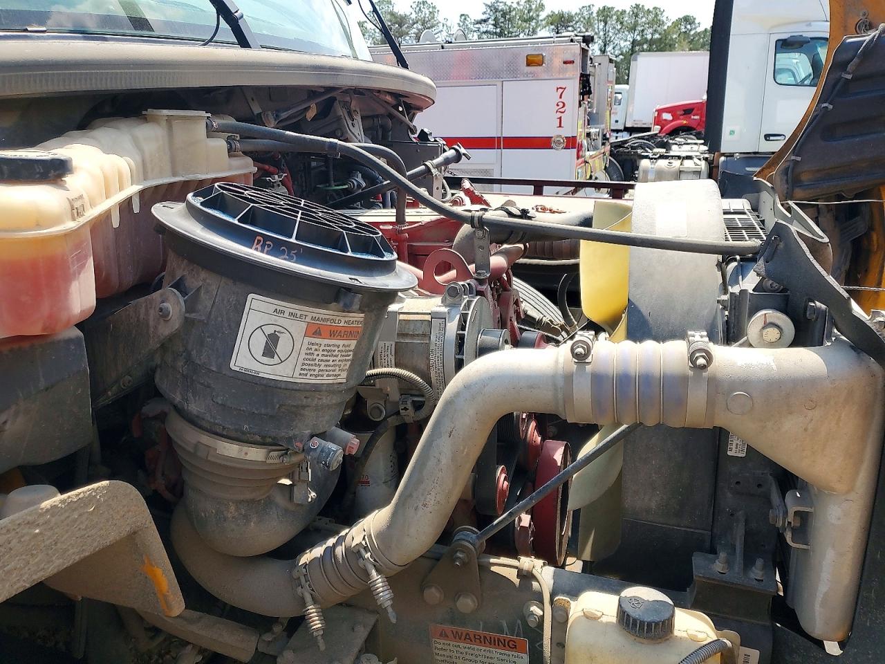2020 FREIGHTLINER All other VIN 4UZABRFCXLCLM2199 photo 7