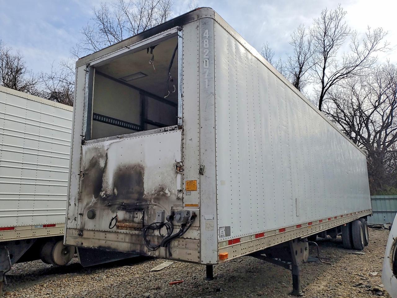2014 UTILITY All models VIN 1UYVS2488EU844218 photo 2