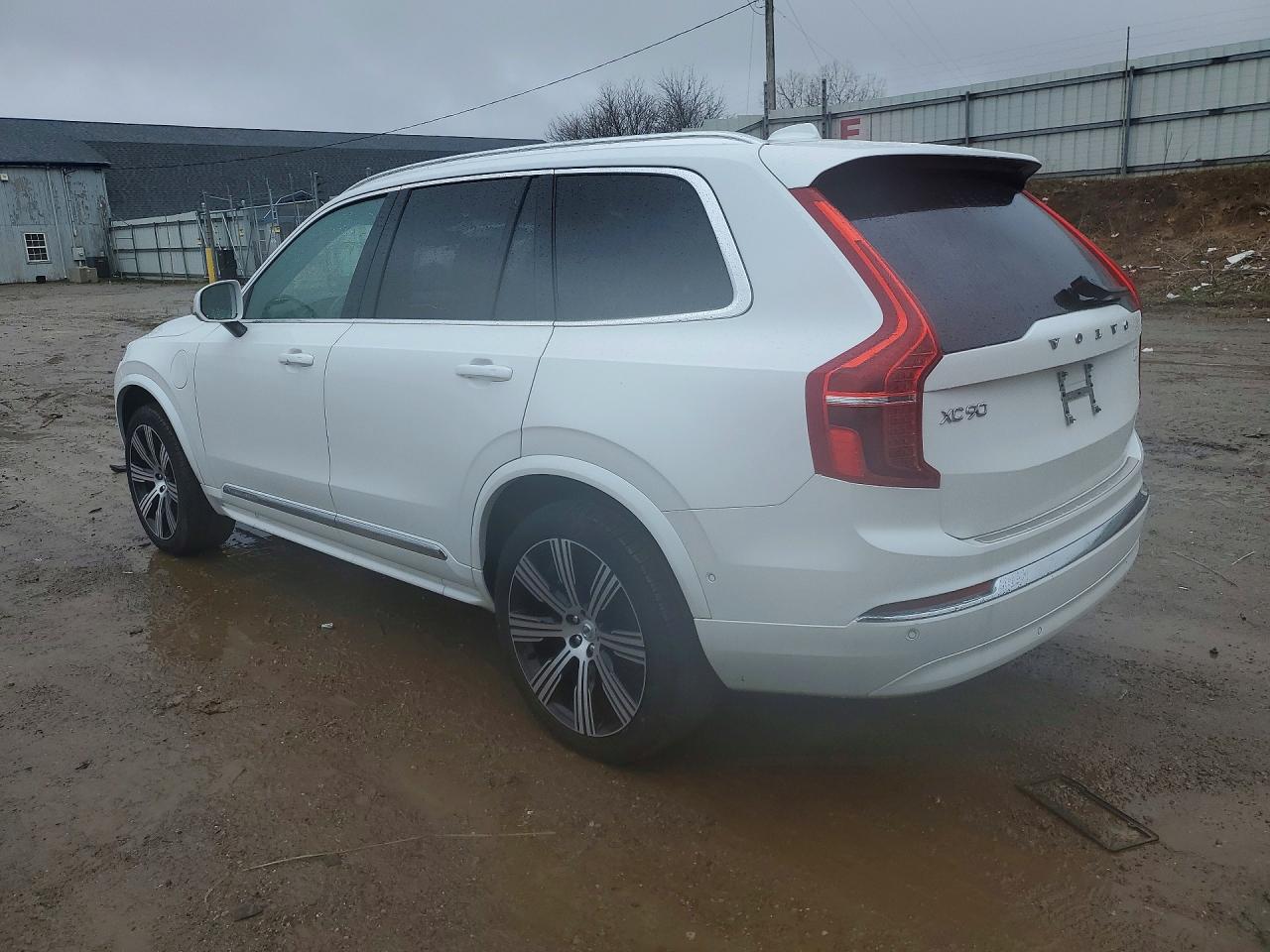 2024 Volvo Xc90 VIN YV4H60LE9R1191138 photo 2