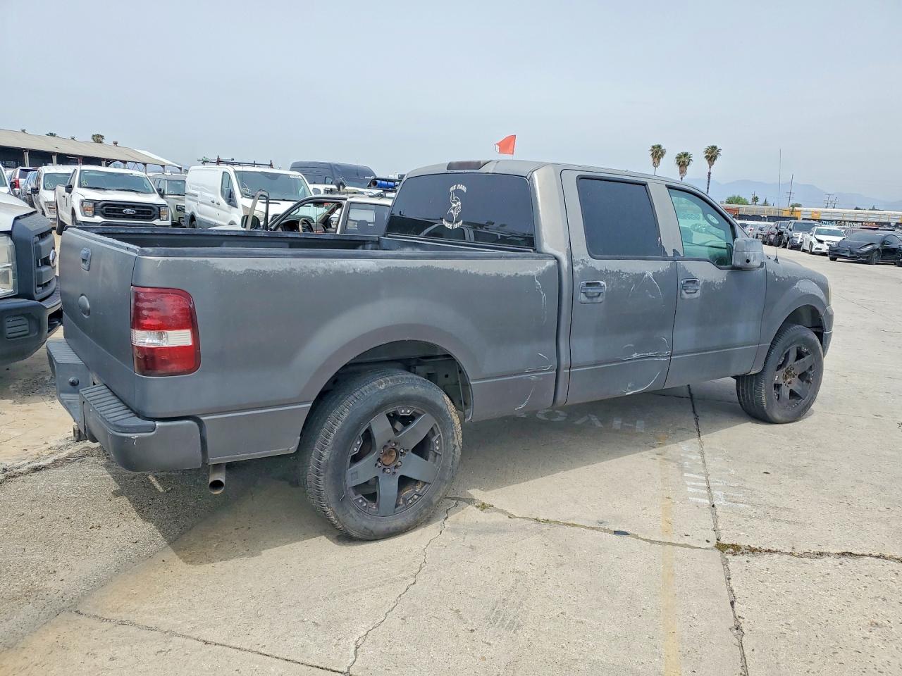 2006 Ford F150 VIN 1FTPW12586KC39644 photo 3