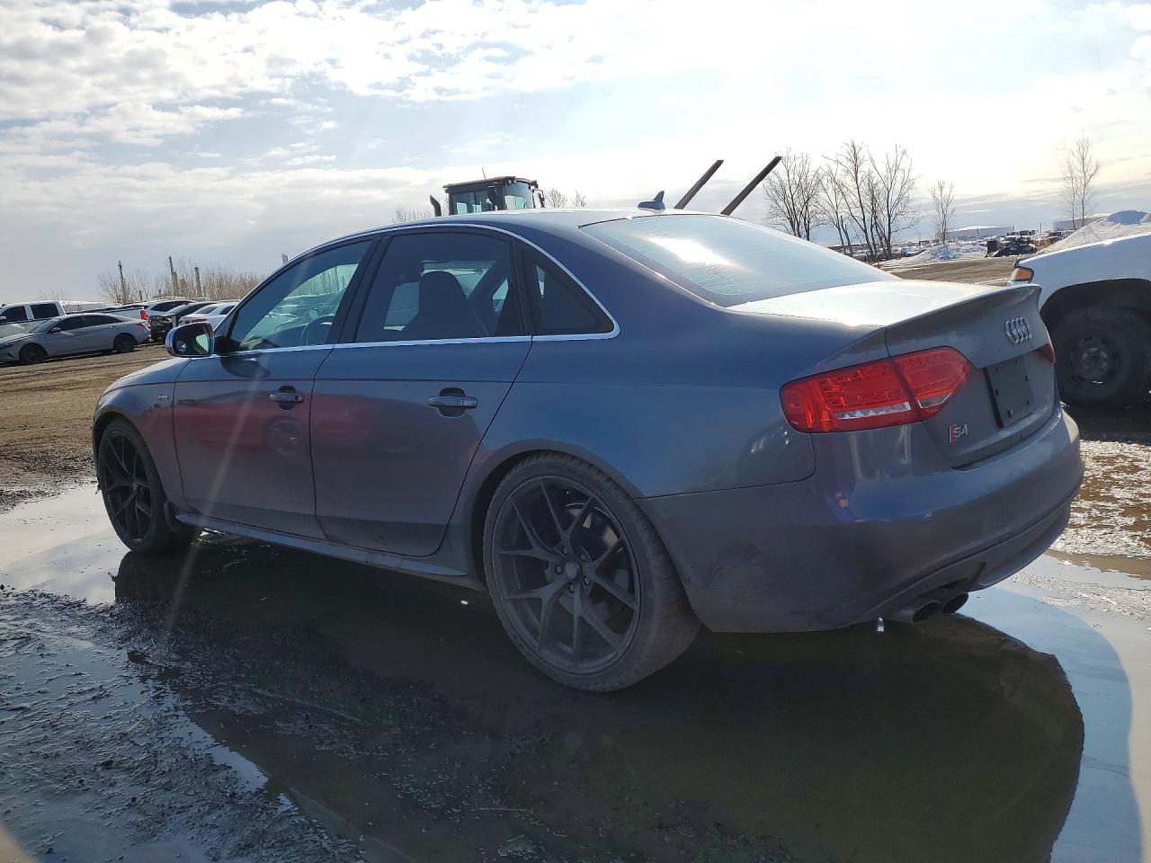 2012 Audi S4 VIN WAUBGCFL7CA116993 photo 2
