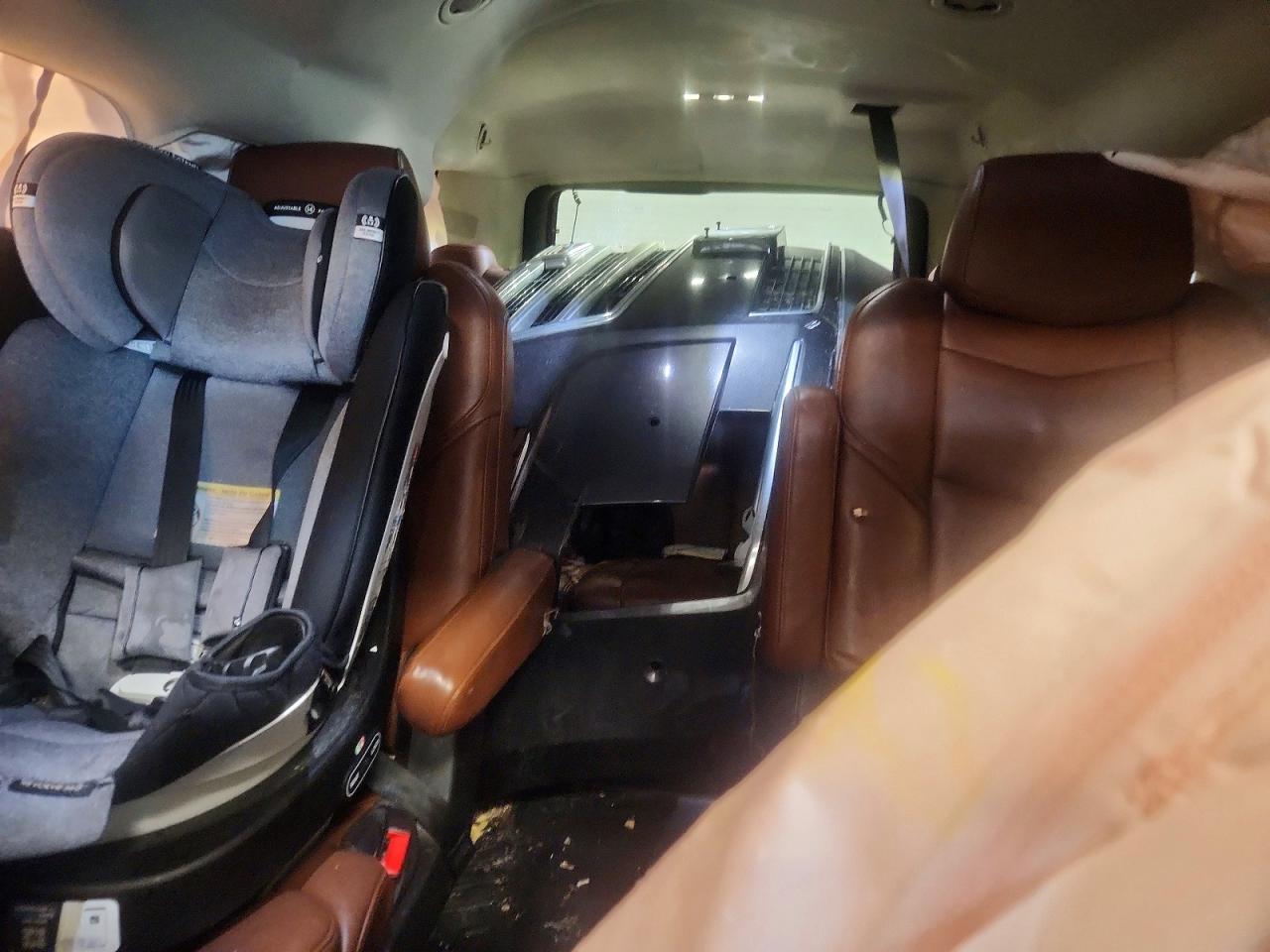 2017 Cadillac Escalade VIN 1GYS4JKJ2HR362194 photo 10