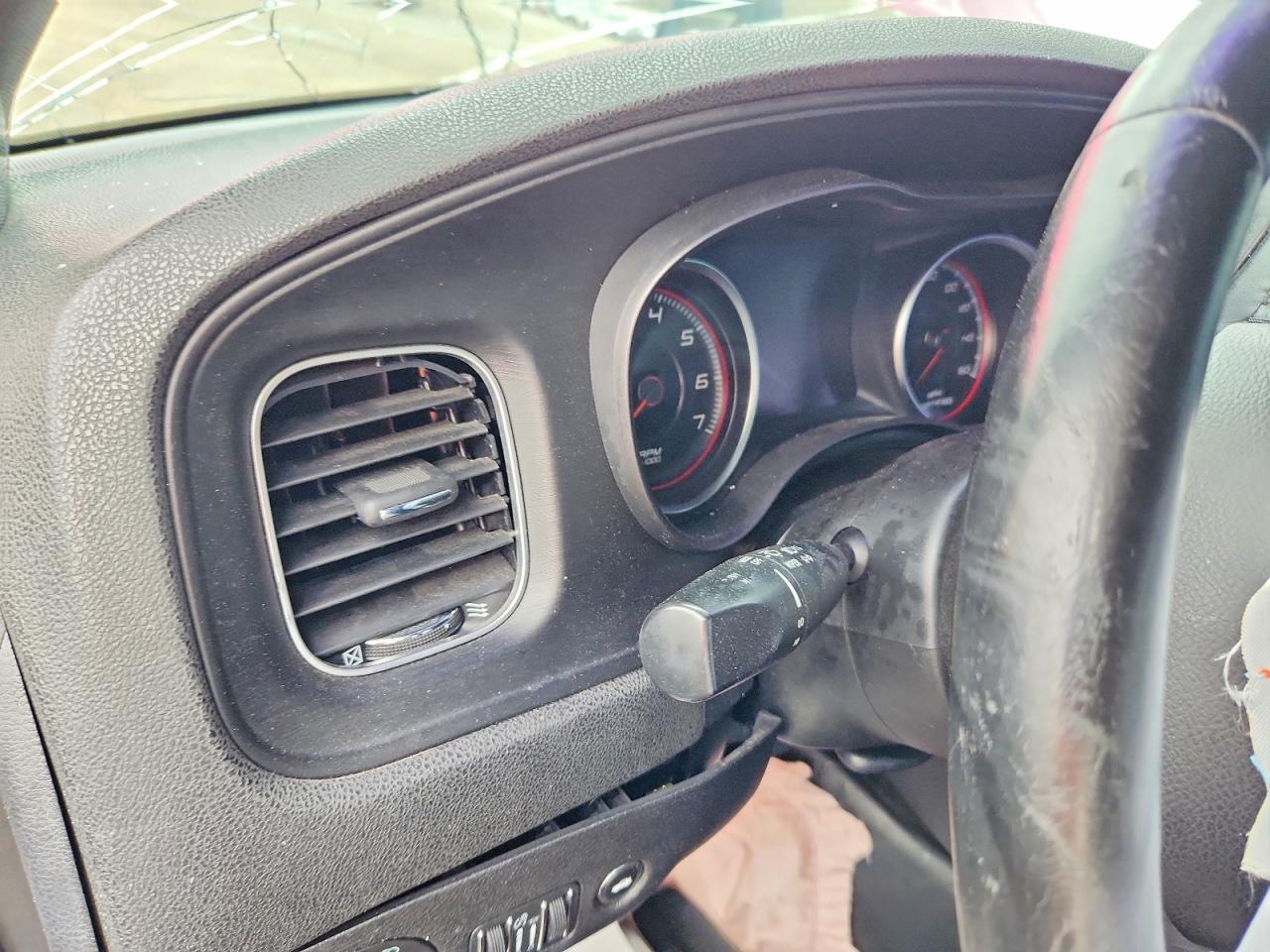 2015 Dodge Charger VIN 2C3CDXAT2FH863667 photo 9