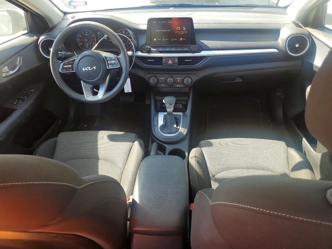 2023 Kia Forte lxs VIN 3KPF24AD7PE564582 photo 8