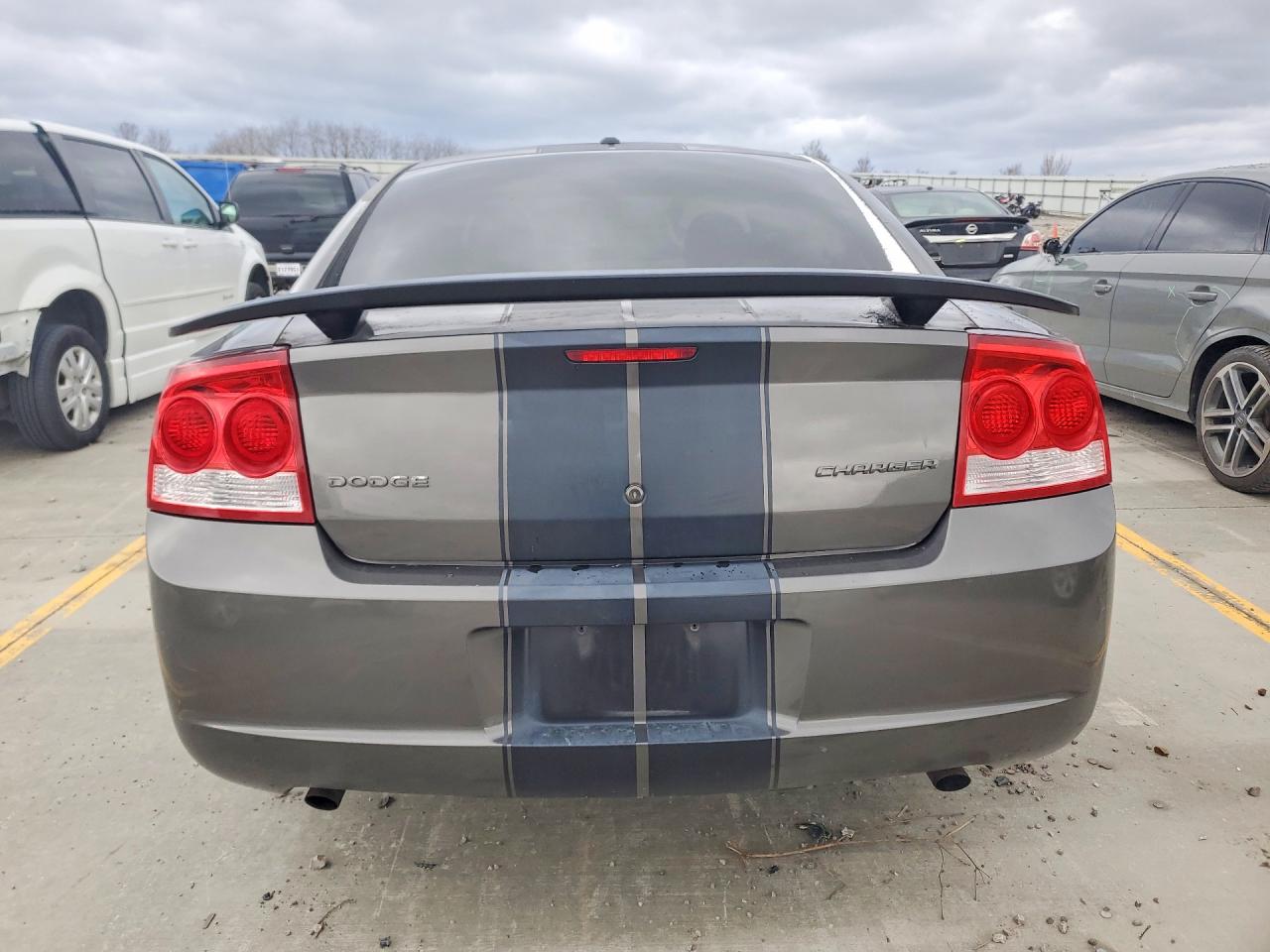 2009 Dodge Charger VIN 2B3KA33V79H585569 photo 6