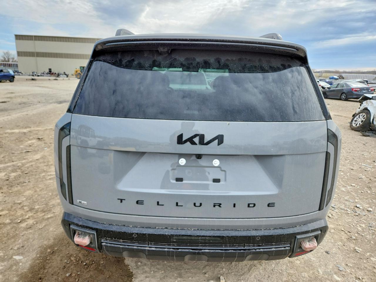 2027 Kia Telluride VIN 5XYPLES18VG005750 photo 6