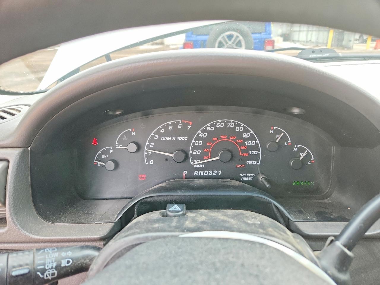 2002 Ford Explorer VIN 1FMZU72E72UC27626 photo 9