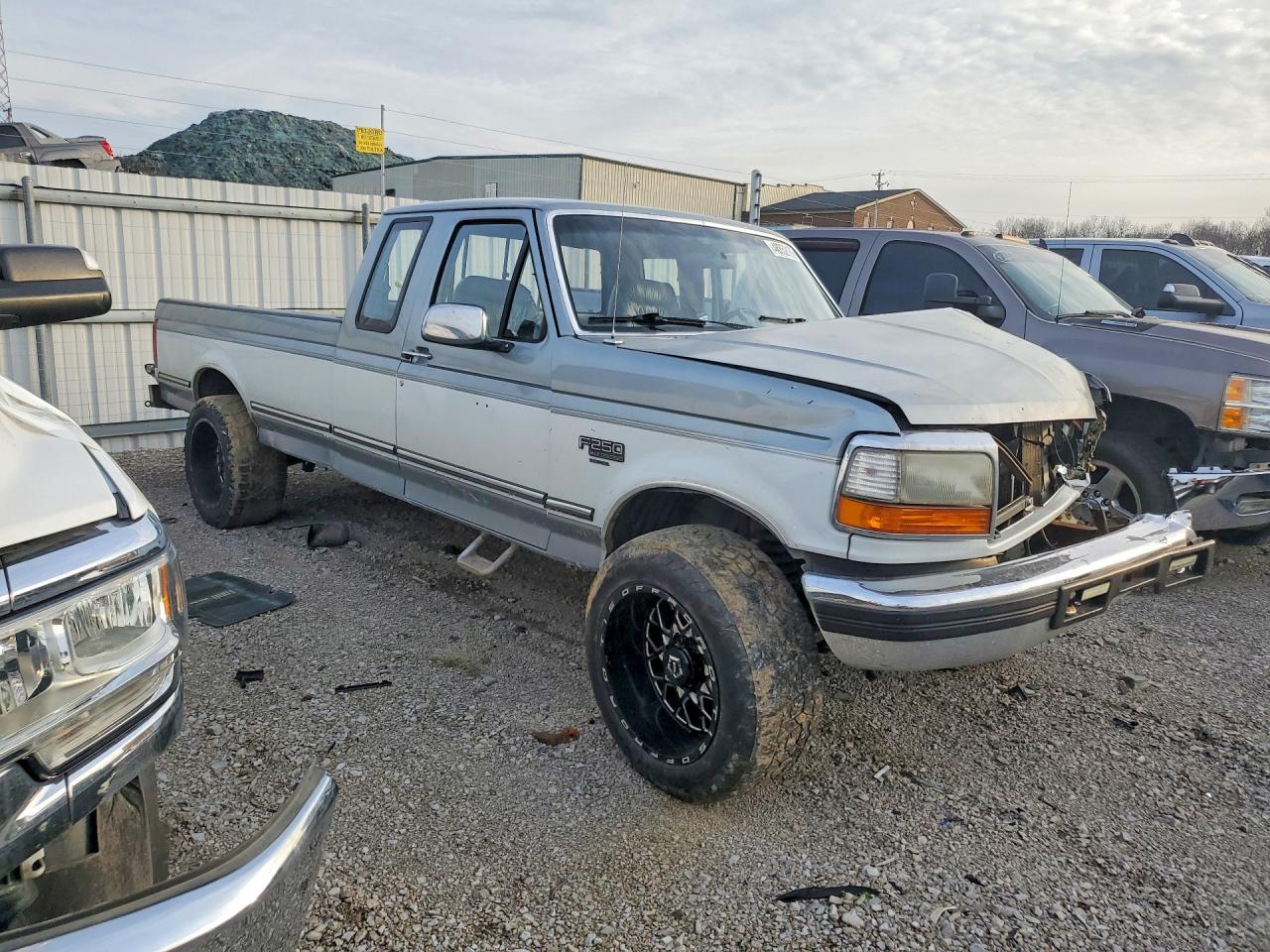 1994 Ford F250 VIN 1FTHX25K9RKA09141 photo 4