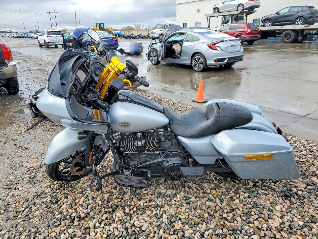 2023 HARLEY Fl VIN 1HD1KTP10PB623758 photo 3