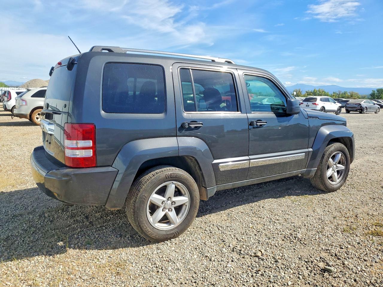 2011 Jeep Liberty VIN 1J4PN5GK9BW548206 photo 3