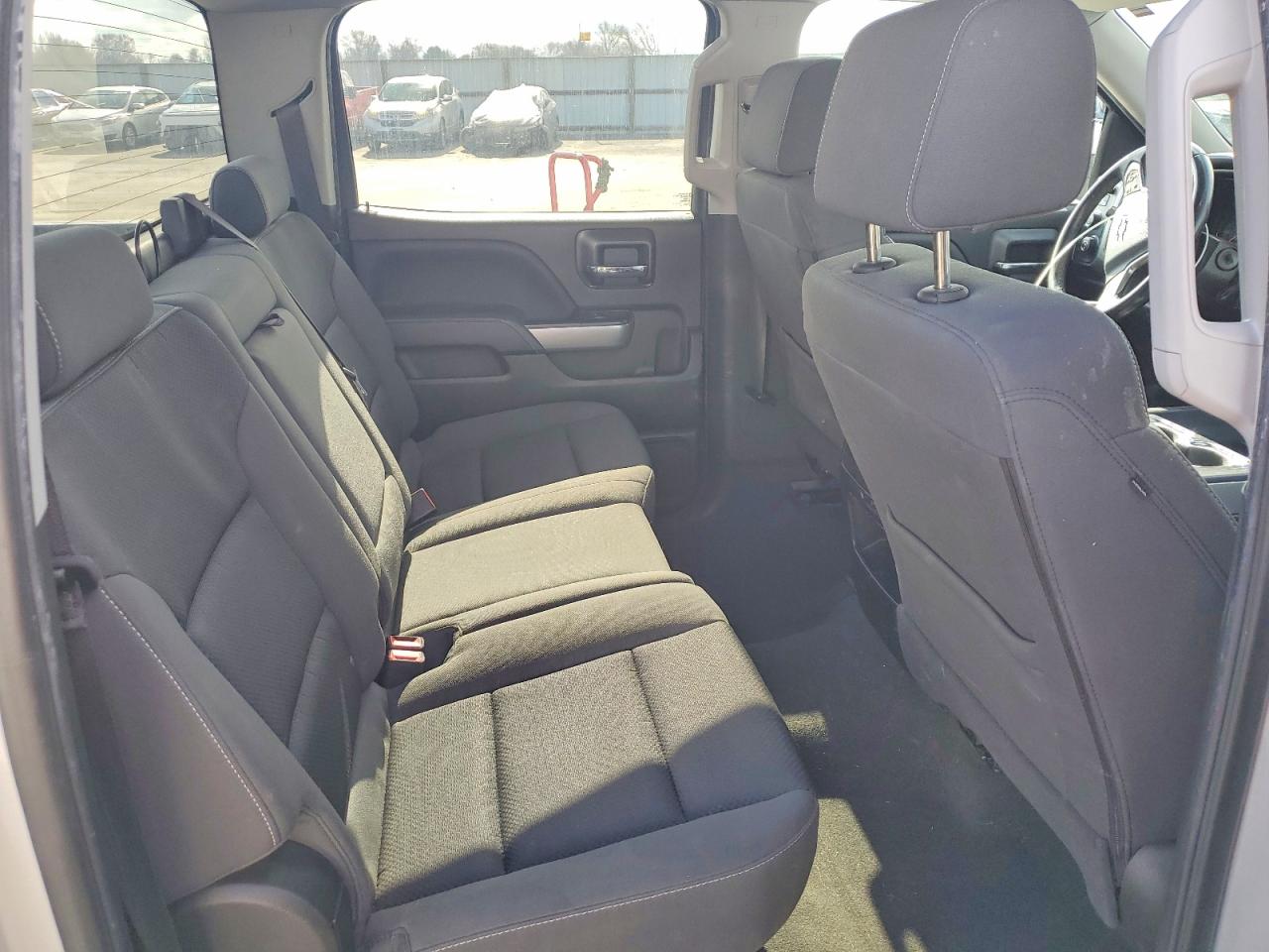 2018 Chev All models VIN 3GCUKREC5JG503619 photo 10
