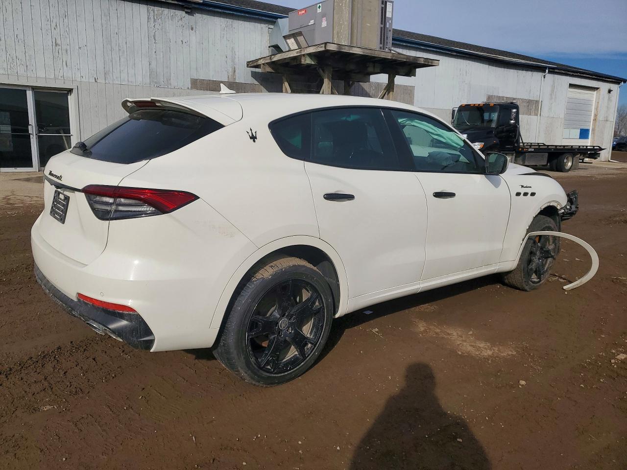 2023 MASERATI All other VIN ZN661YUM7PX414668 photo 3