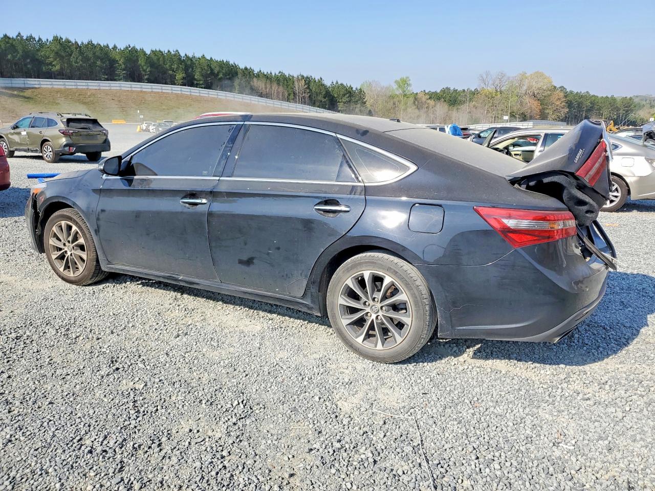 2017 Toyota Avalon VIN 4T1BK1EB4HU260601 photo 2