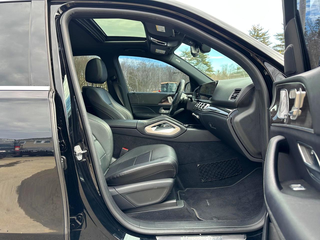 2025 Ford Escape st VIN 1FMCU9NAXSUB45447 photo 6