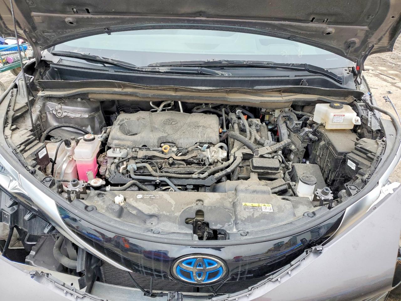 2023 Toyota Sienna VIN 5TDERKEC0PS176600 photo 12