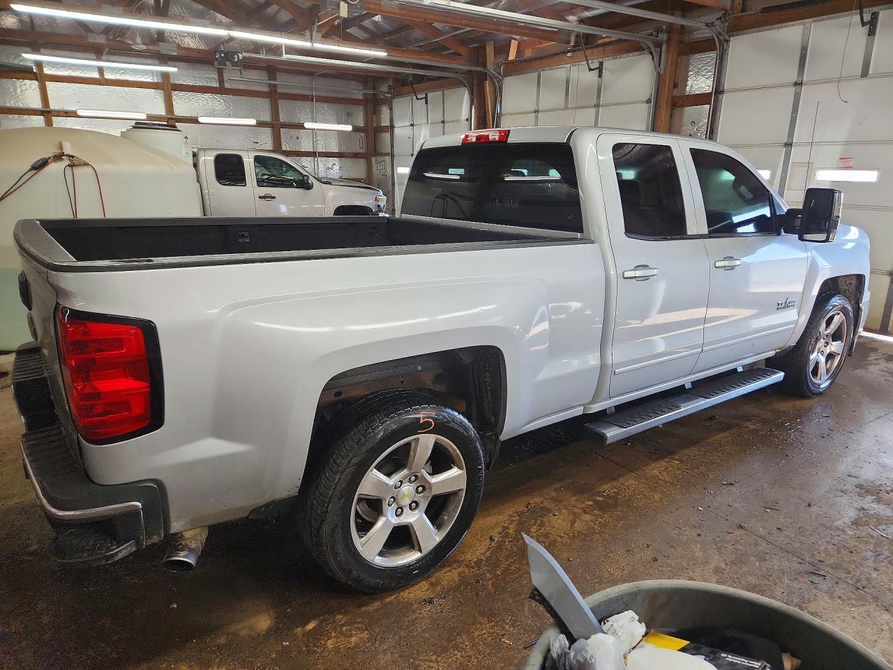 2015 CHEVROLET All models VIN 1GCRCREC3FZ149139 photo 3