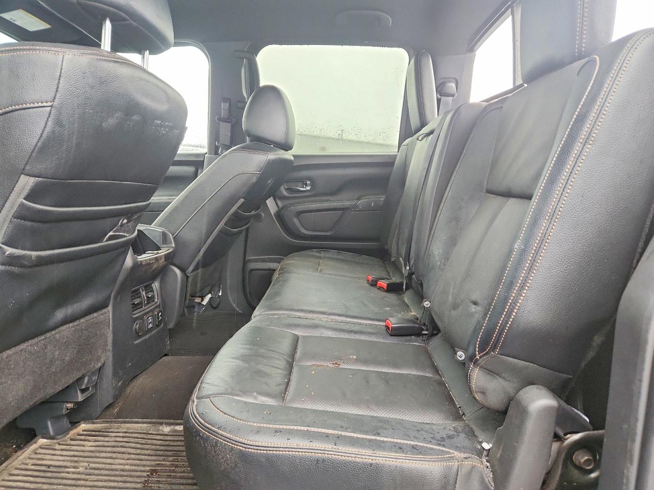 2019 Nissan TITAN VIN 1N6AA1E50KN513764 photo 10