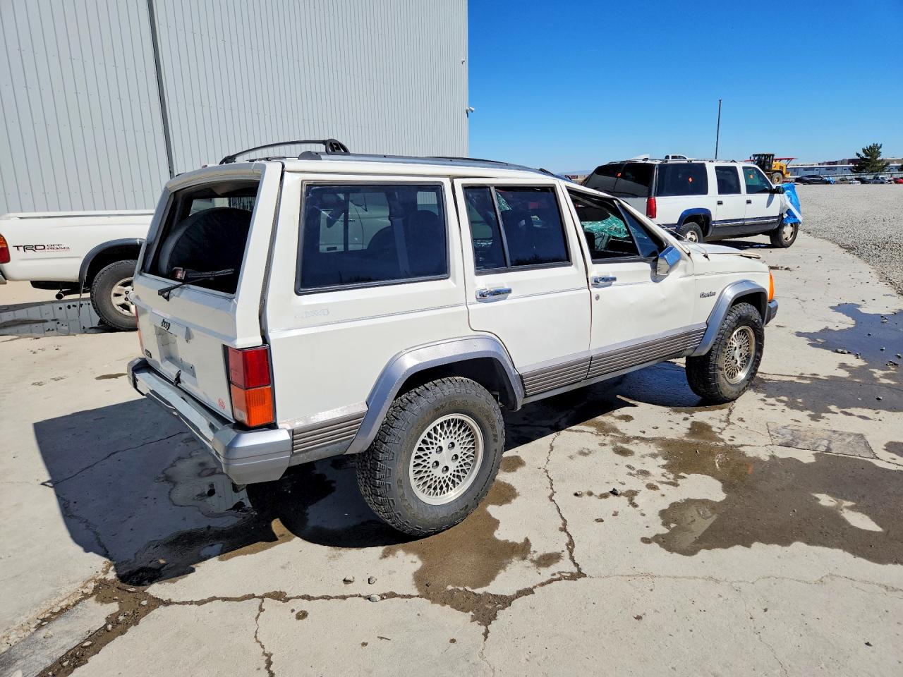 1996 Jeep Cherokee VIN 1J4FJ78SXTL106751 photo 3