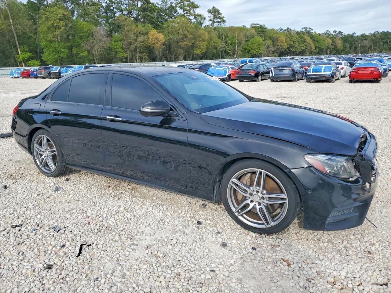 2017 Mercedes-Benz E-class VIN WDDZF4JB9HA072937 photo 4