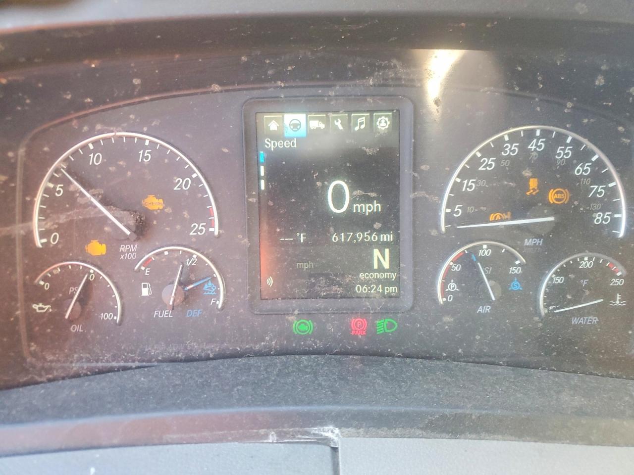 2022 FREIGHTLINER All other VIN 3AKJHHDR9NSMH5634 photo 8