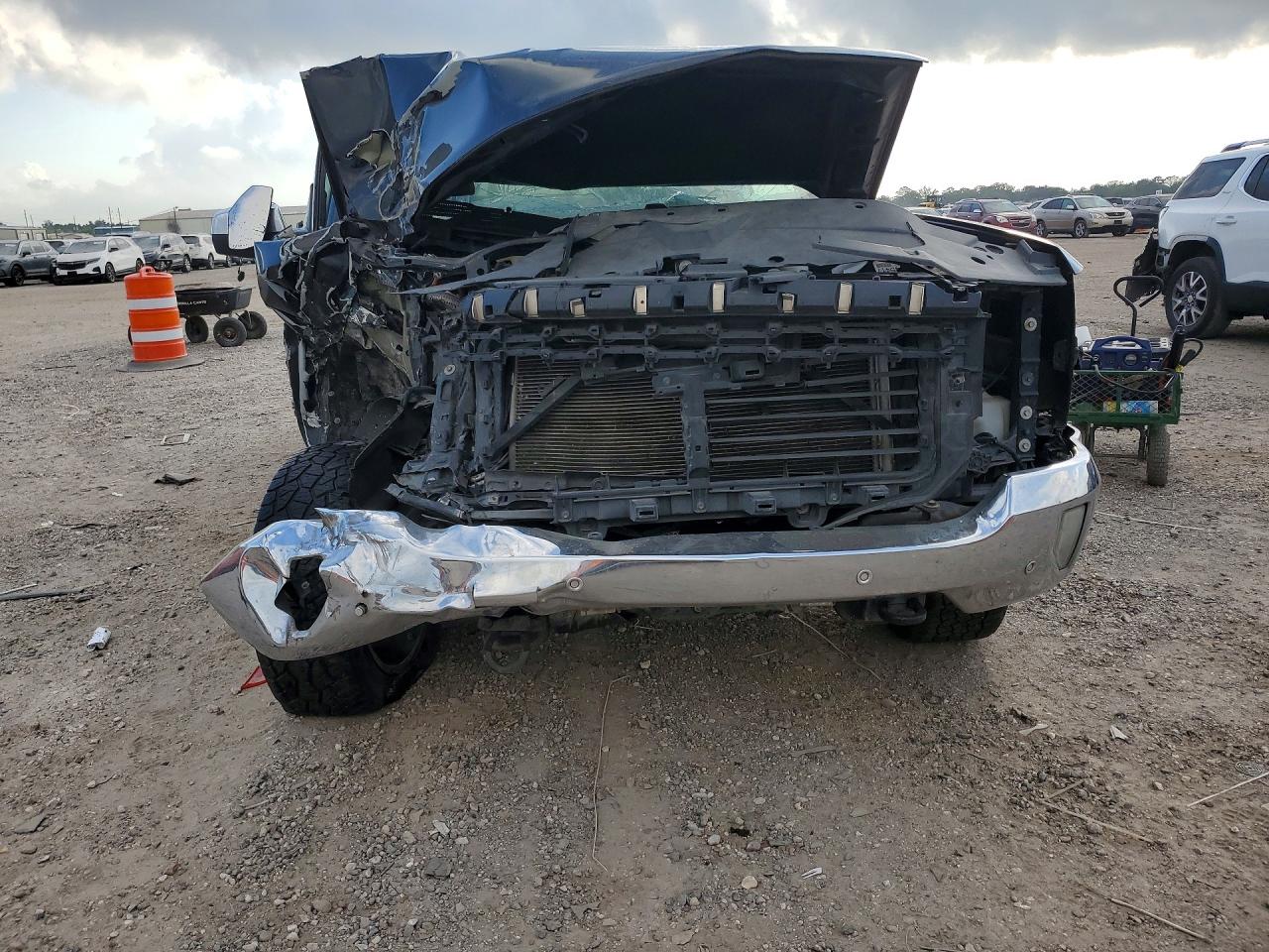 2017 Chevrolet All models VIN 3GCPCSEC1HG377089 photo 5