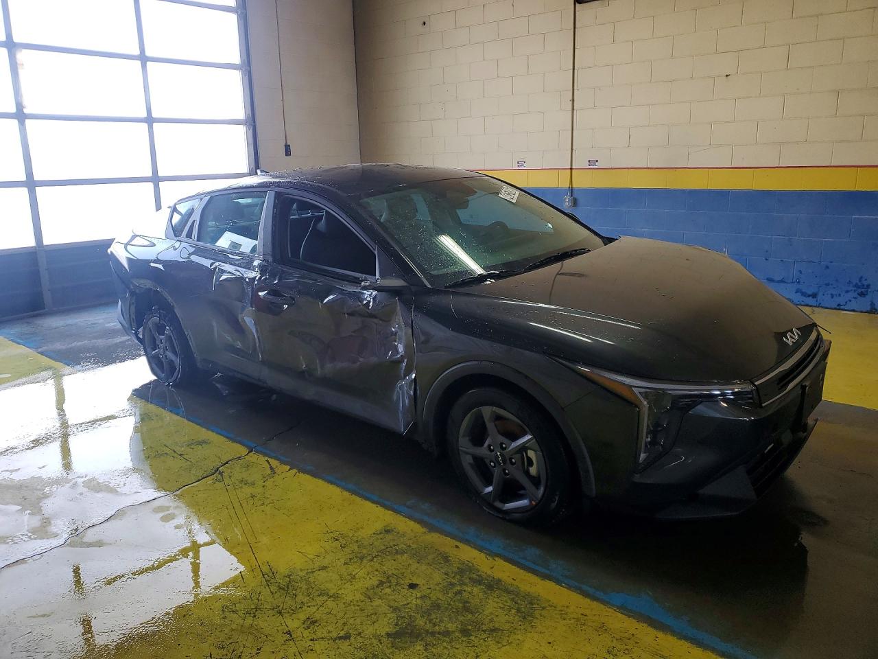 2025 Kia All other VIN 3KPFT4DE8SE229146 photo 4